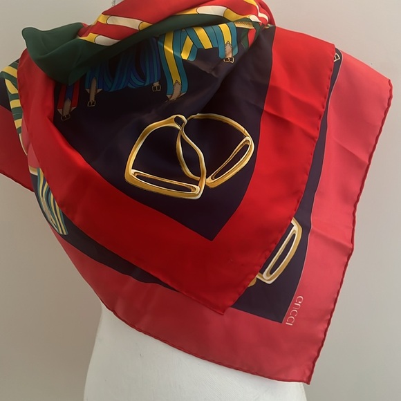 Gucci Red Silk Scarf with Iconic Horse 34”x34” - Picture 12 of 12